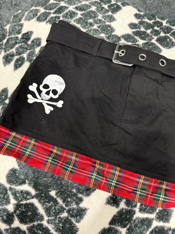 O2-4 骷髅头格子暗黑裙