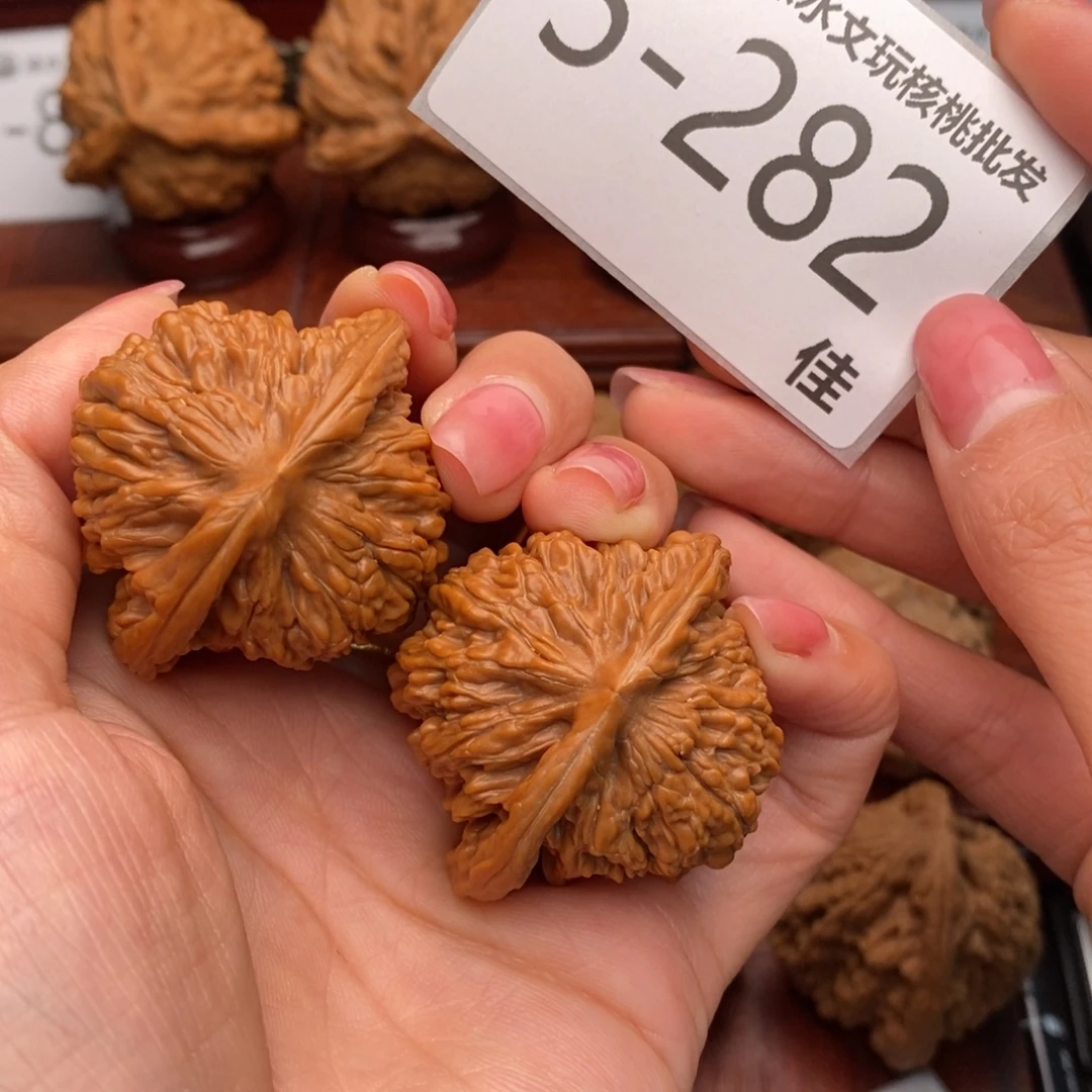 文玩核桃把件42四座楼
