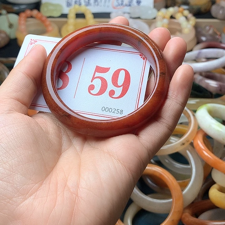 石英质玉（黄龙玉）未镶嵌手镯