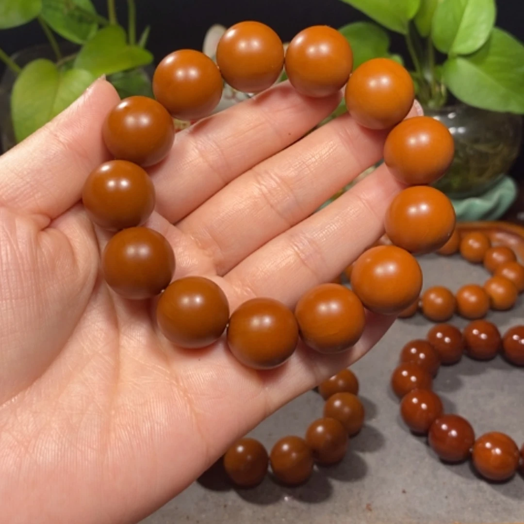 【闪购商品】橄榄核吊坠微**鱼1.74+广西树王精品小孔