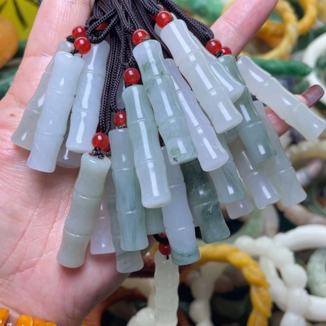 【闪购商品】颈饰未镶嵌石英质玉