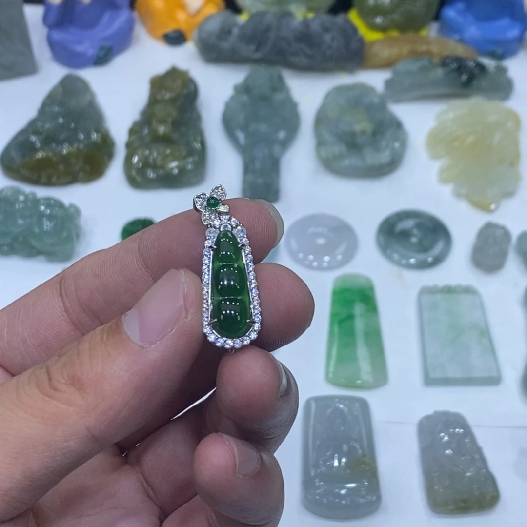 翡翠银S925镶嵌吊坠(不含链)豆子