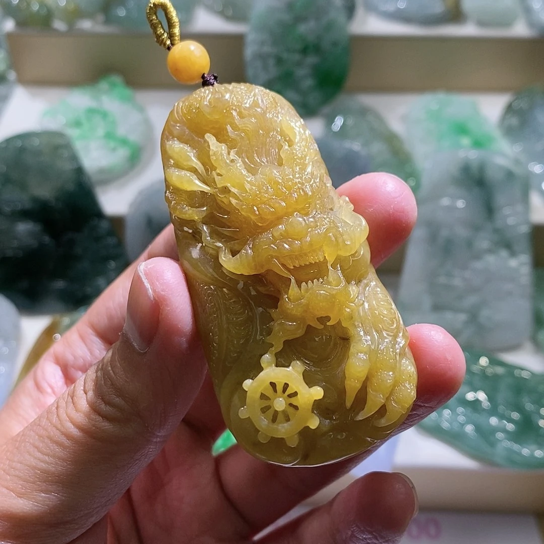 【闪购商品】翡翠颈饰未镶嵌龙牌