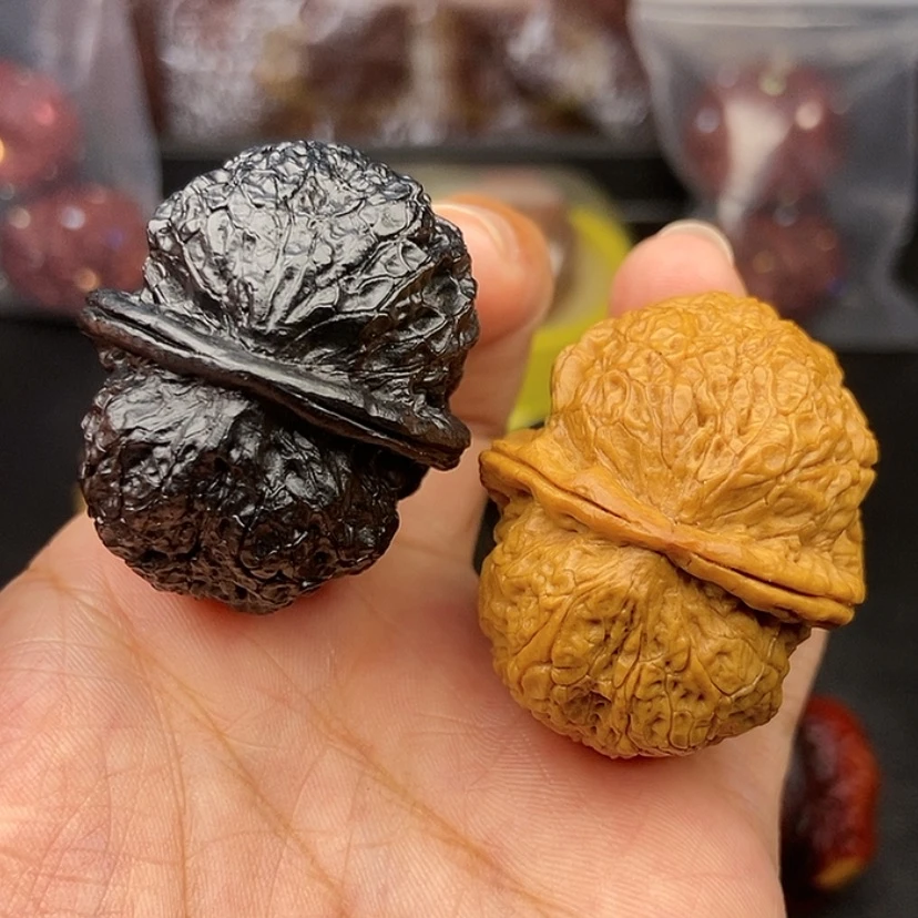 【闪购商品】把件文玩核桃40尺饕餮金蟾51.6克