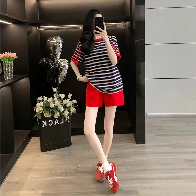 条纹时尚休闲运动套装女夏季新款高级感宽松显瘦休闲风短裤两件套