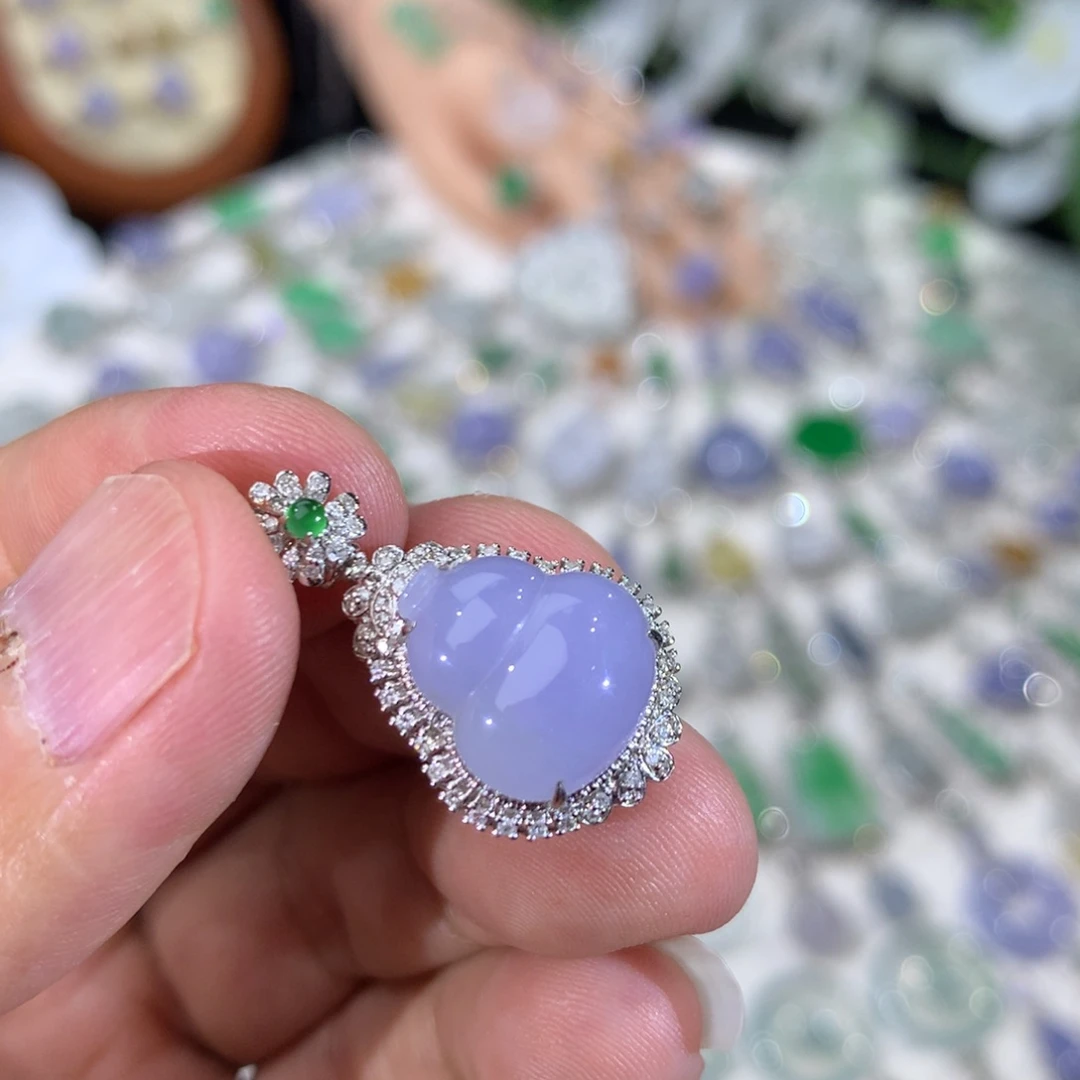 吊坠(不含链)18K金镶嵌翡翠