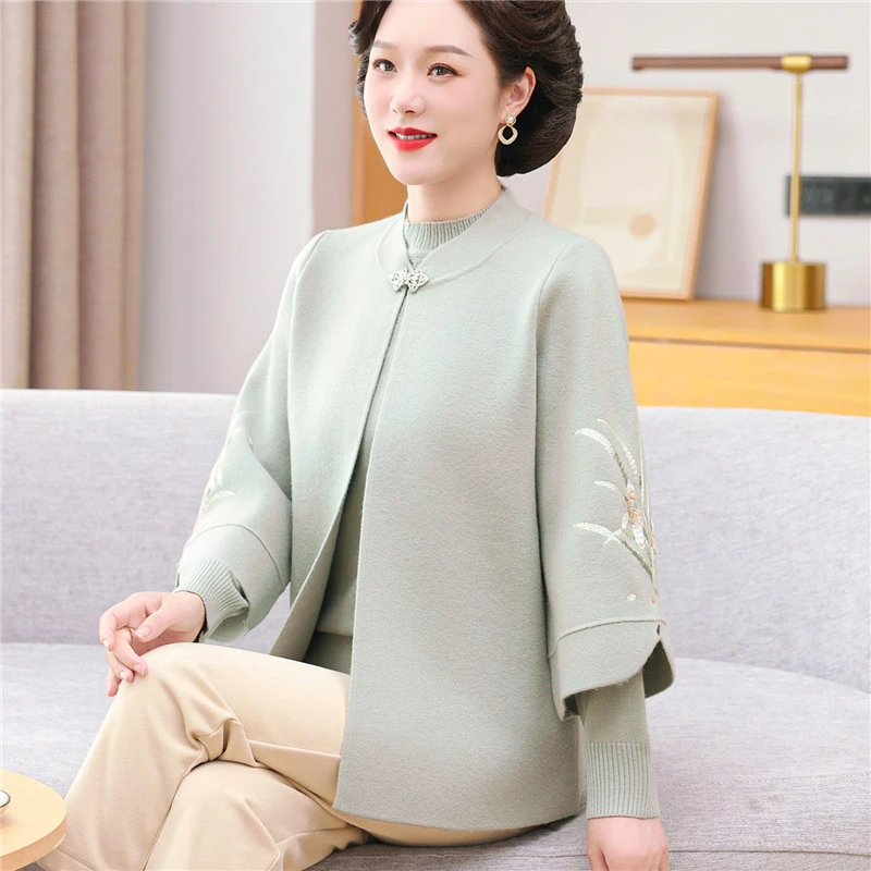 时尚中老年针织衫套装女开衫冬装新款奶奶上衣服大码妈妈装两件套