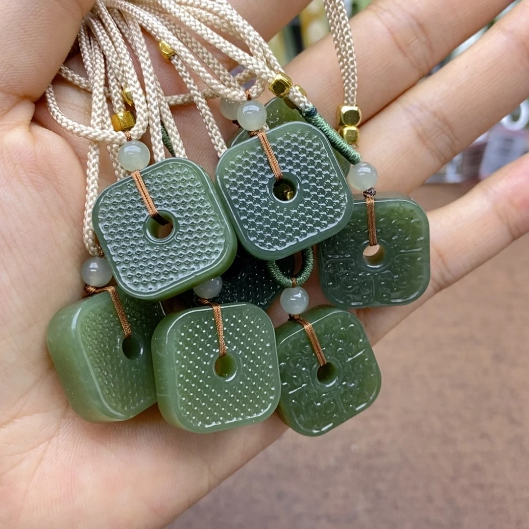 和田玉未镶嵌吊坠(不含链)