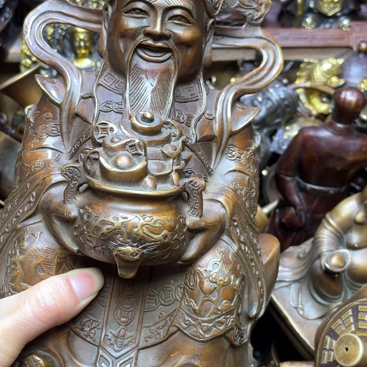 亿****身铜器摆件诚信经营