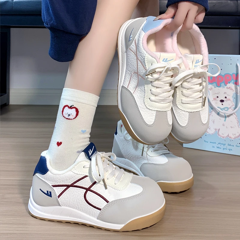 回力加绒德训鞋女冬季新款保暖二棉小白鞋软底百搭运动休闲鞋子女