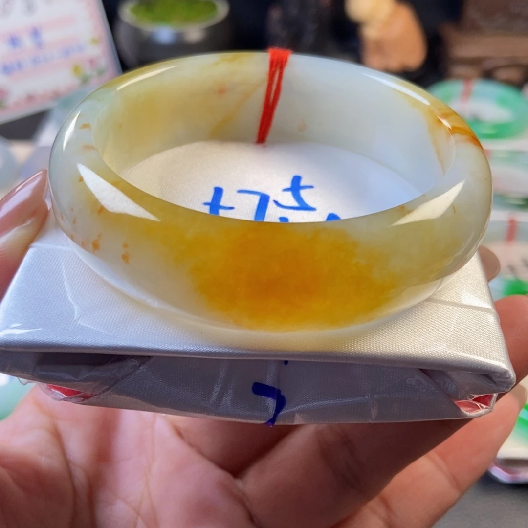 翡翠未镶嵌手镯48宽版黄翡