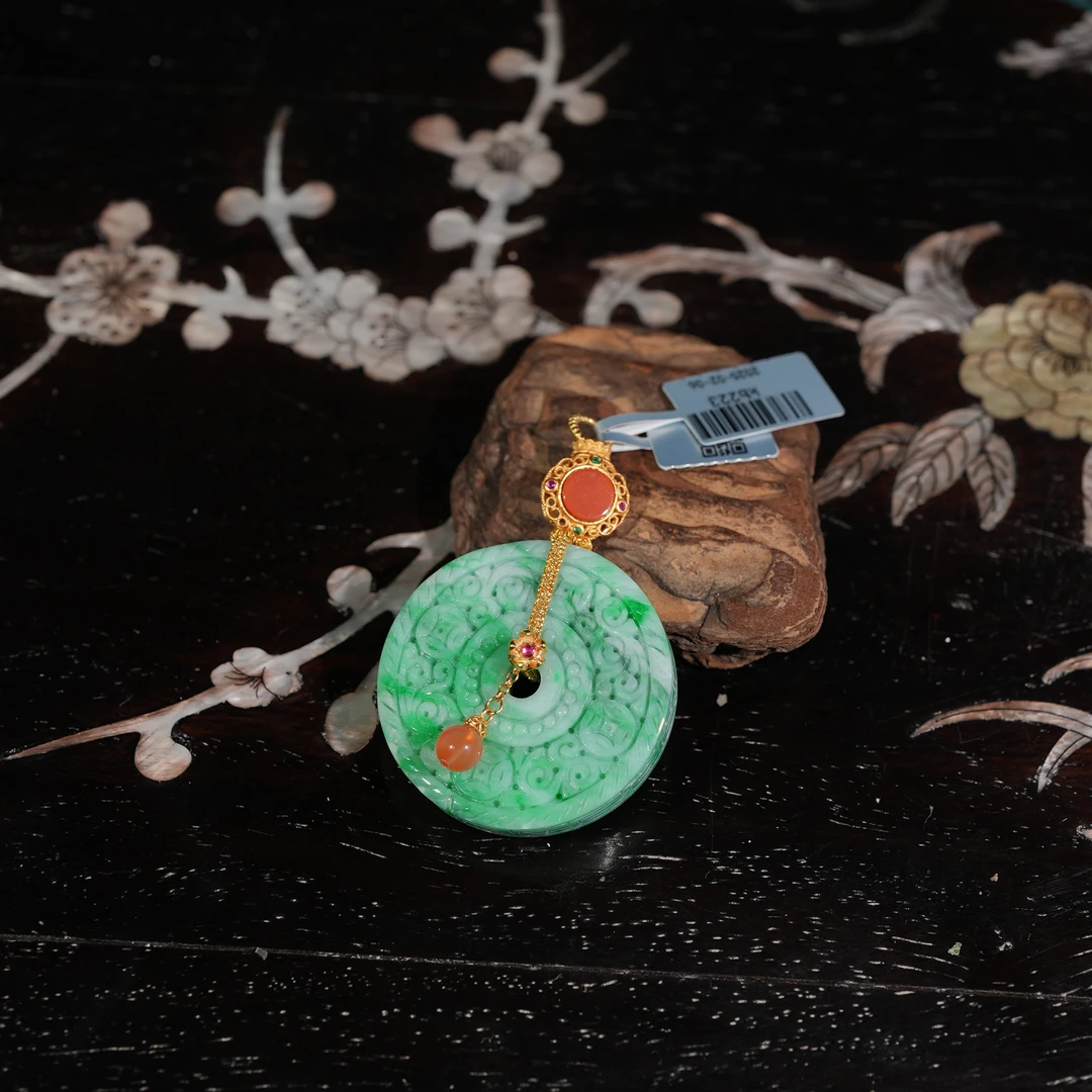 2.6香港王老板-翡翠吊坠kb223