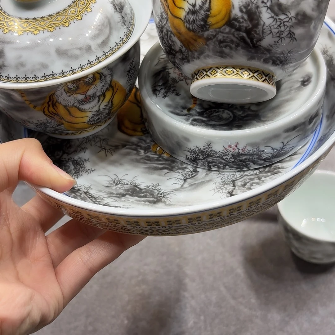 景德镇市和上海浦东新