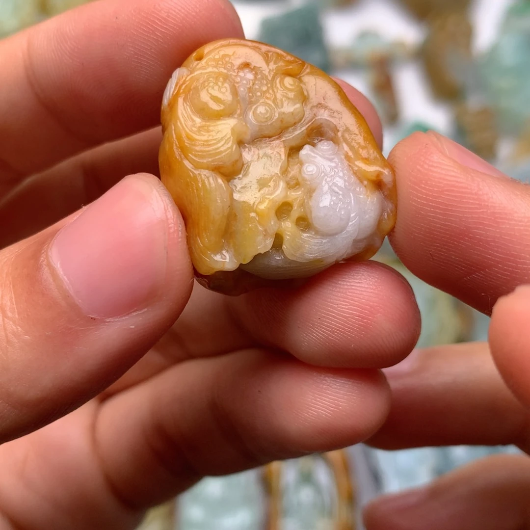 定制翡翠未镶嵌翡翠