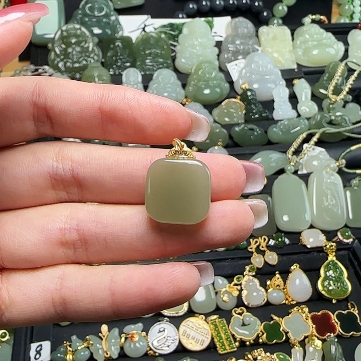 颈饰银S925镶嵌和田玉