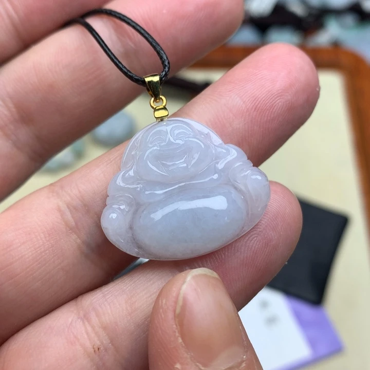 翡翠颈饰未镶嵌佛公