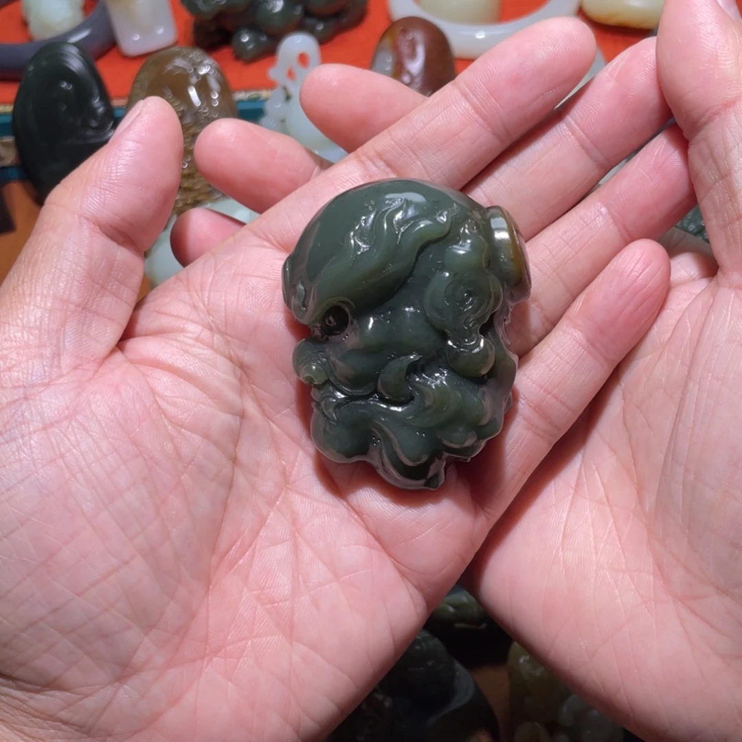 未镶嵌和田玉把件
