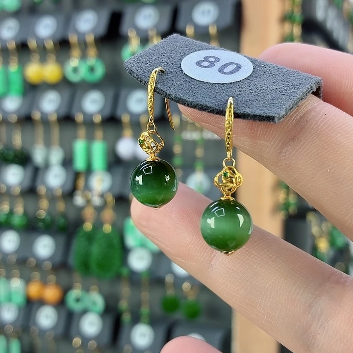 和田玉18K金镶嵌耳饰