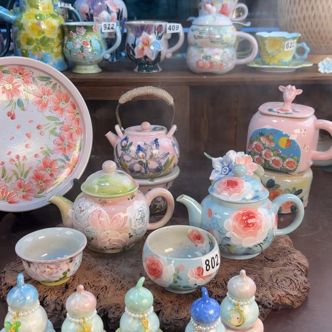 景德镇陶瓷研究所研究人员发现陶瓷