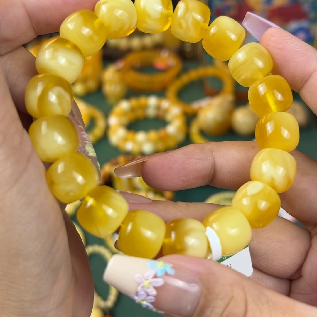 未镶嵌琥珀珠宝奇石