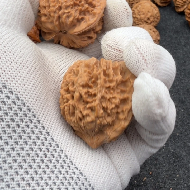 肆****文玩核桃吊坠满天星104