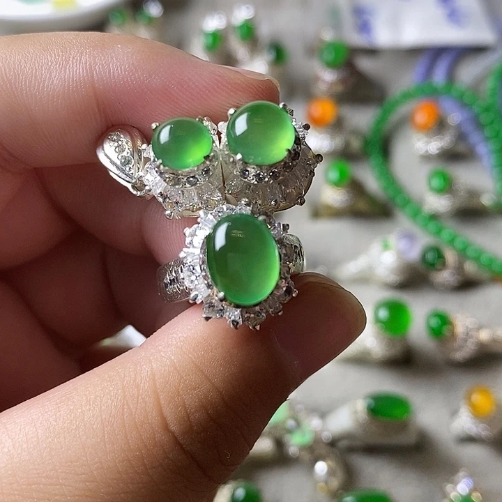 翡翠未镶嵌手链翡翠冰种