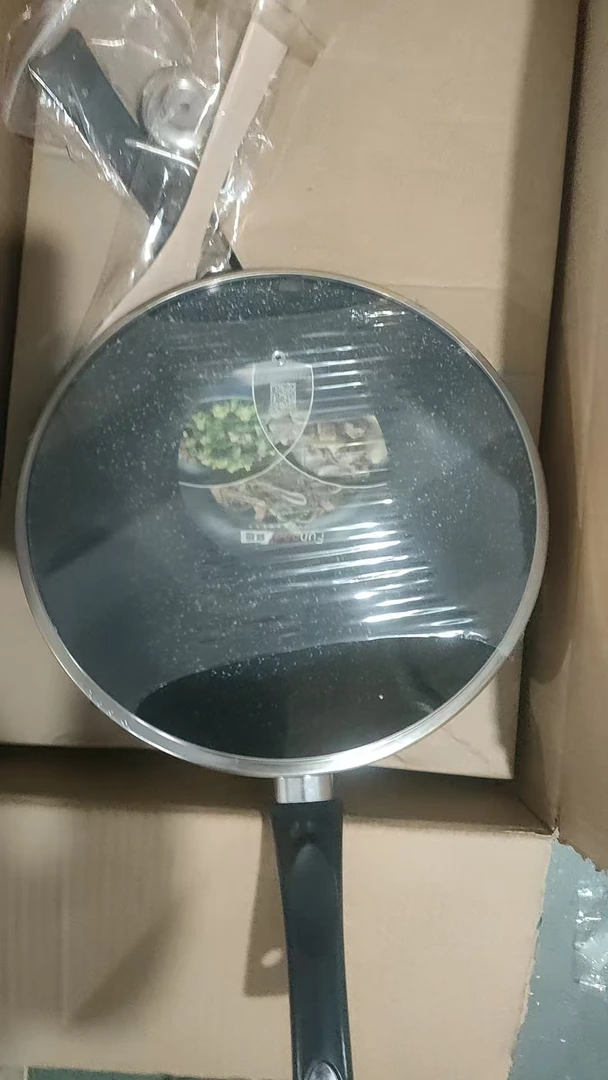 快递暴力礼盒破损灰色麦饭石色不沾锅发1套直径30厘米