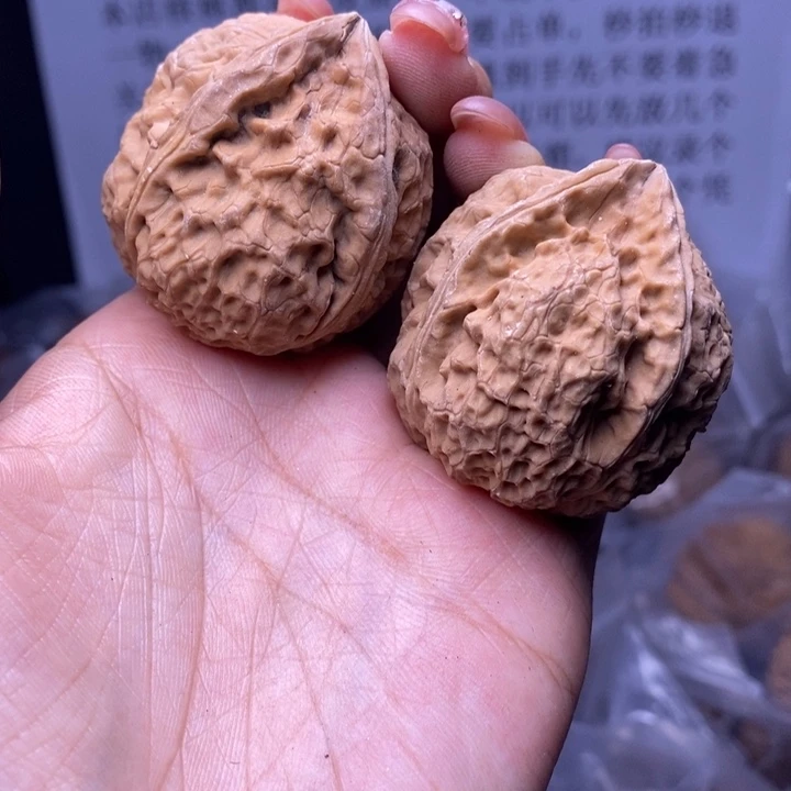 核桃云南野生铁核桃114号40mm
