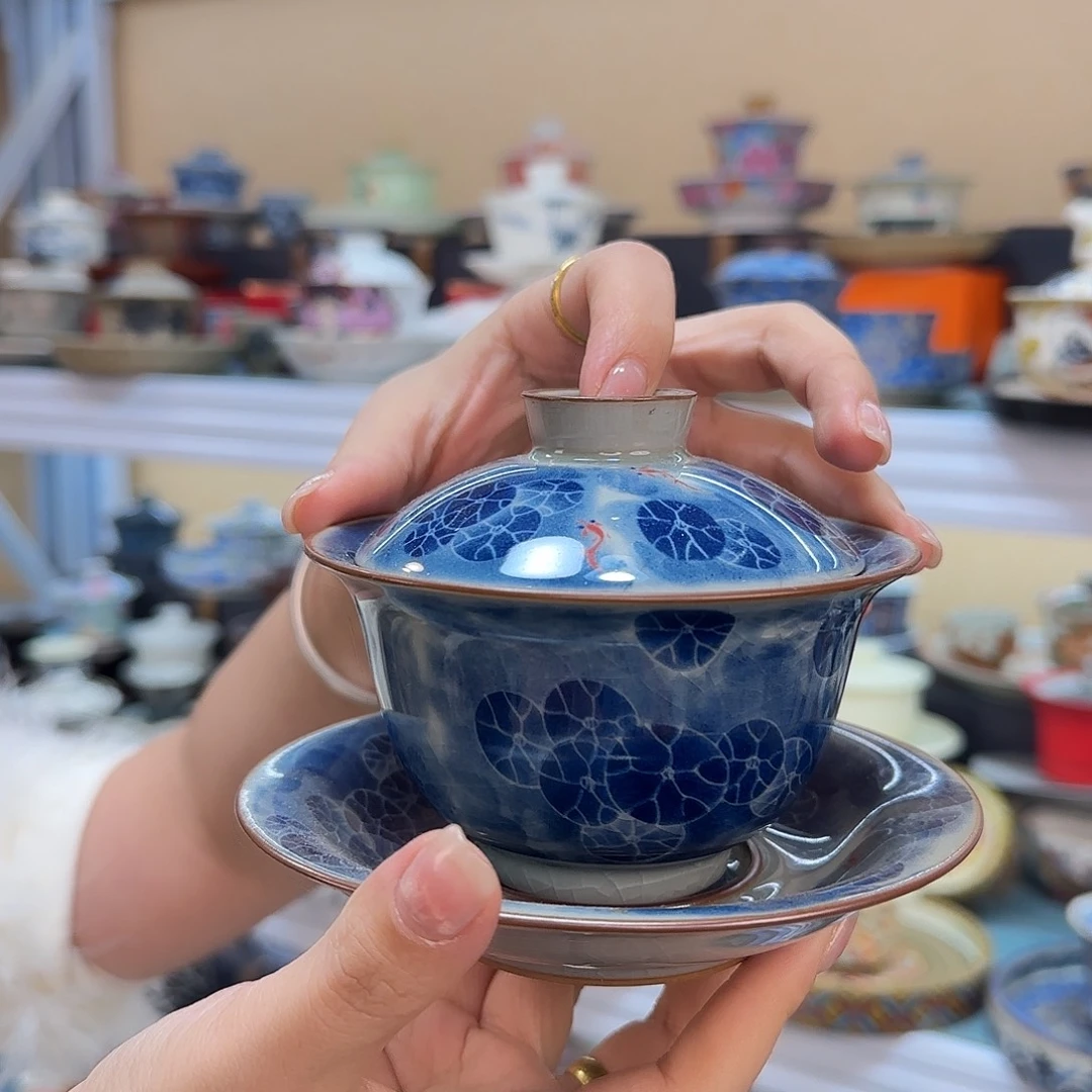 盖碗里的水煮熟了