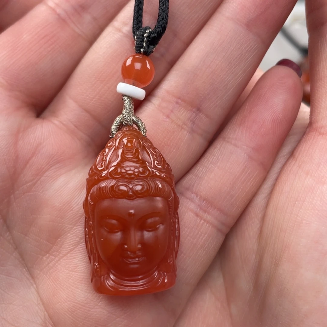 南红玛瑙吊坠未镶嵌