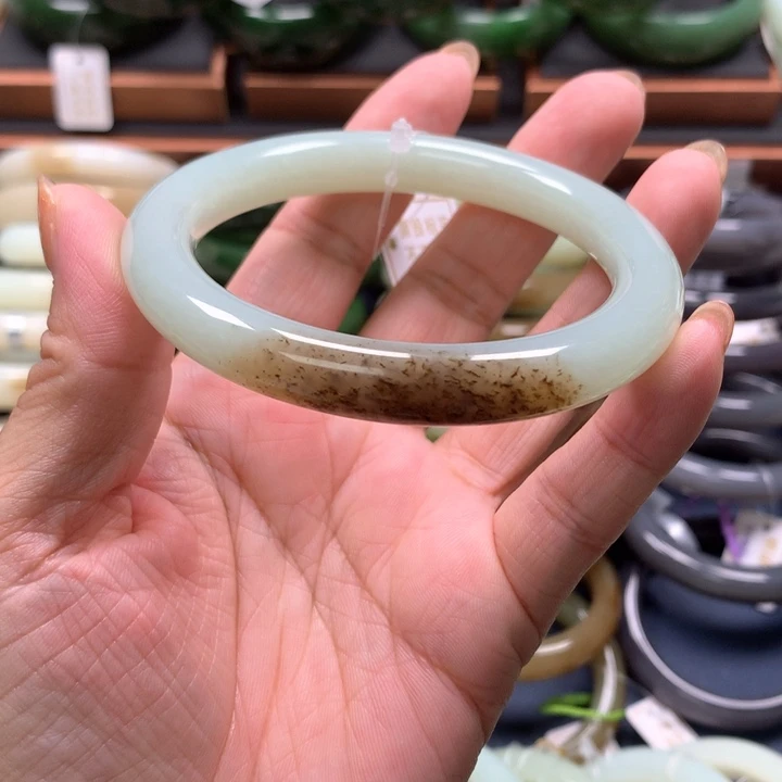 【闪购商品】未镶嵌手镯和田玉