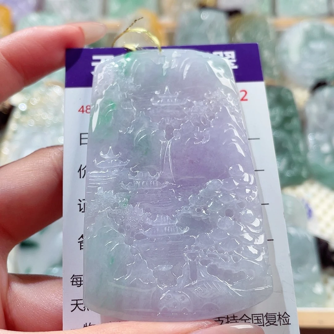 翡翠未镶嵌颈饰山水