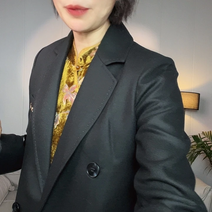 中大码衫小王满意度衣服