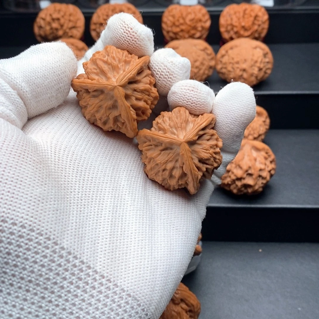 文玩核桃把件B****g文核兴