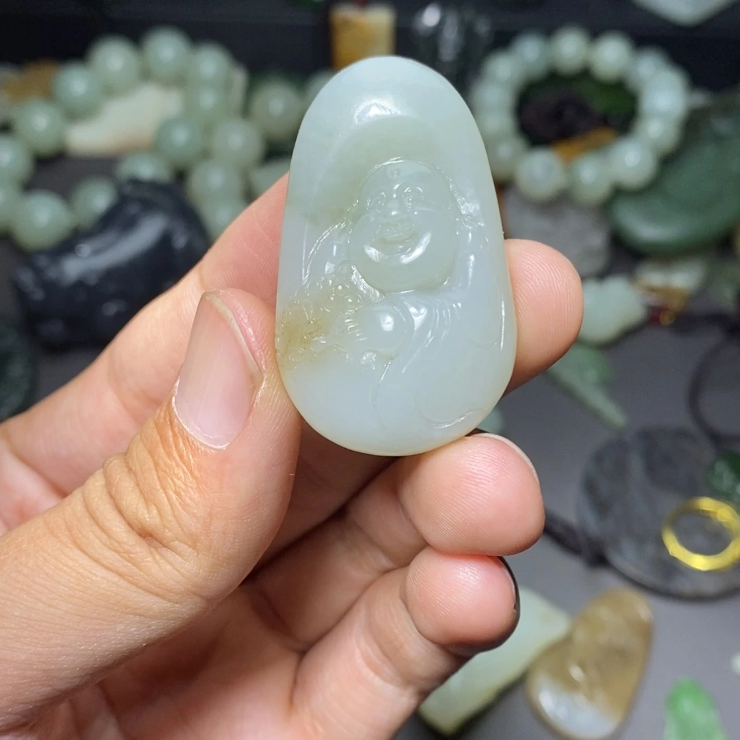 颈饰未镶嵌和田玉