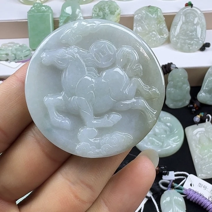 翡翠未镶嵌颈饰天然翡翠