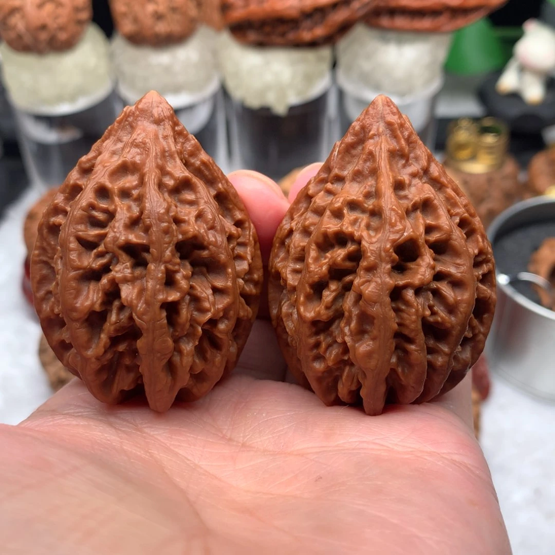 文玩核桃吊坠N*C小武核桃龙骨塔