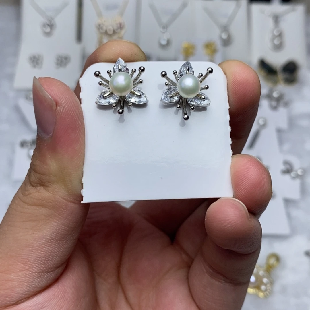 耳饰未镶嵌淡水珍珠