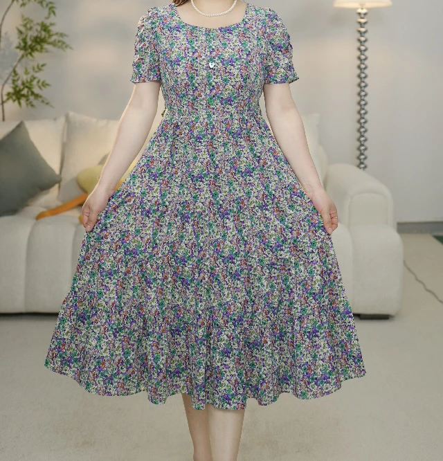 322070连衣裙碎花显瘦少女夏季收腰修身复古气质