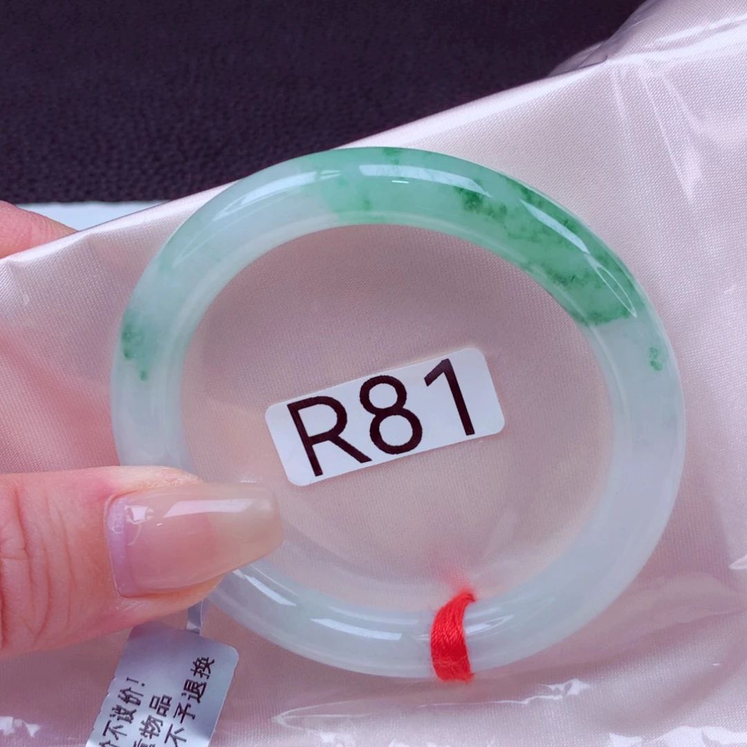 翡翠未镶嵌手镯手镯