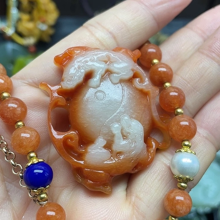 未镶嵌蛇纹石玉颈饰