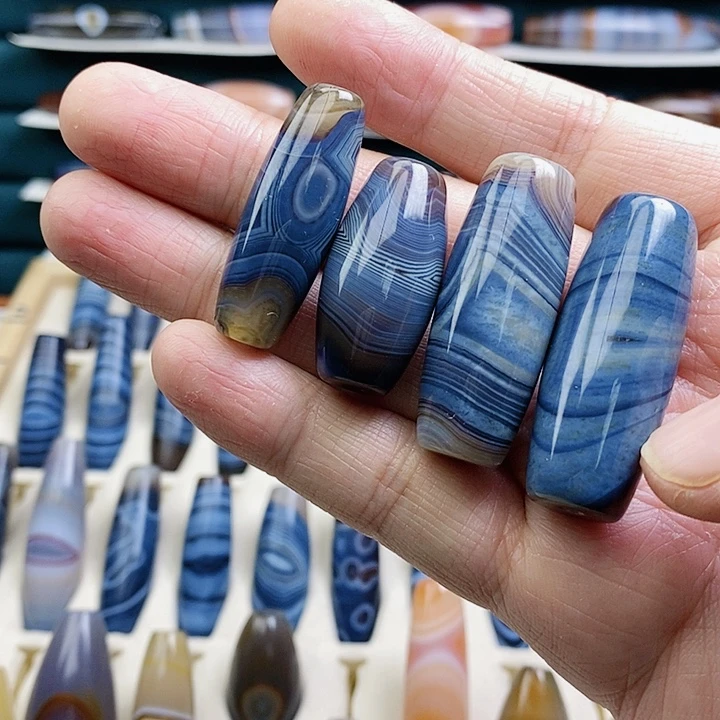 养***？玛瑙/玉髓未镶嵌颈饰