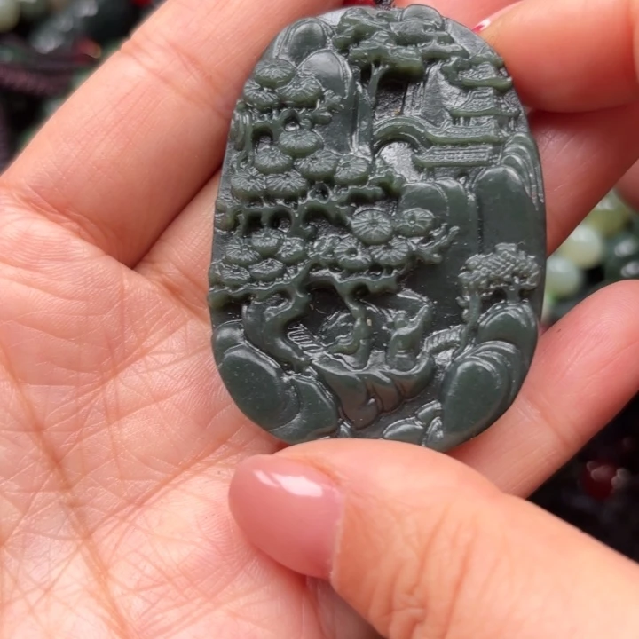 和田玉颈饰未镶嵌