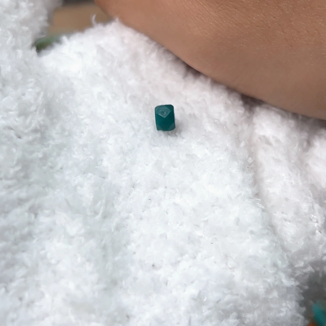 冷***～绿松石未镶嵌配饰