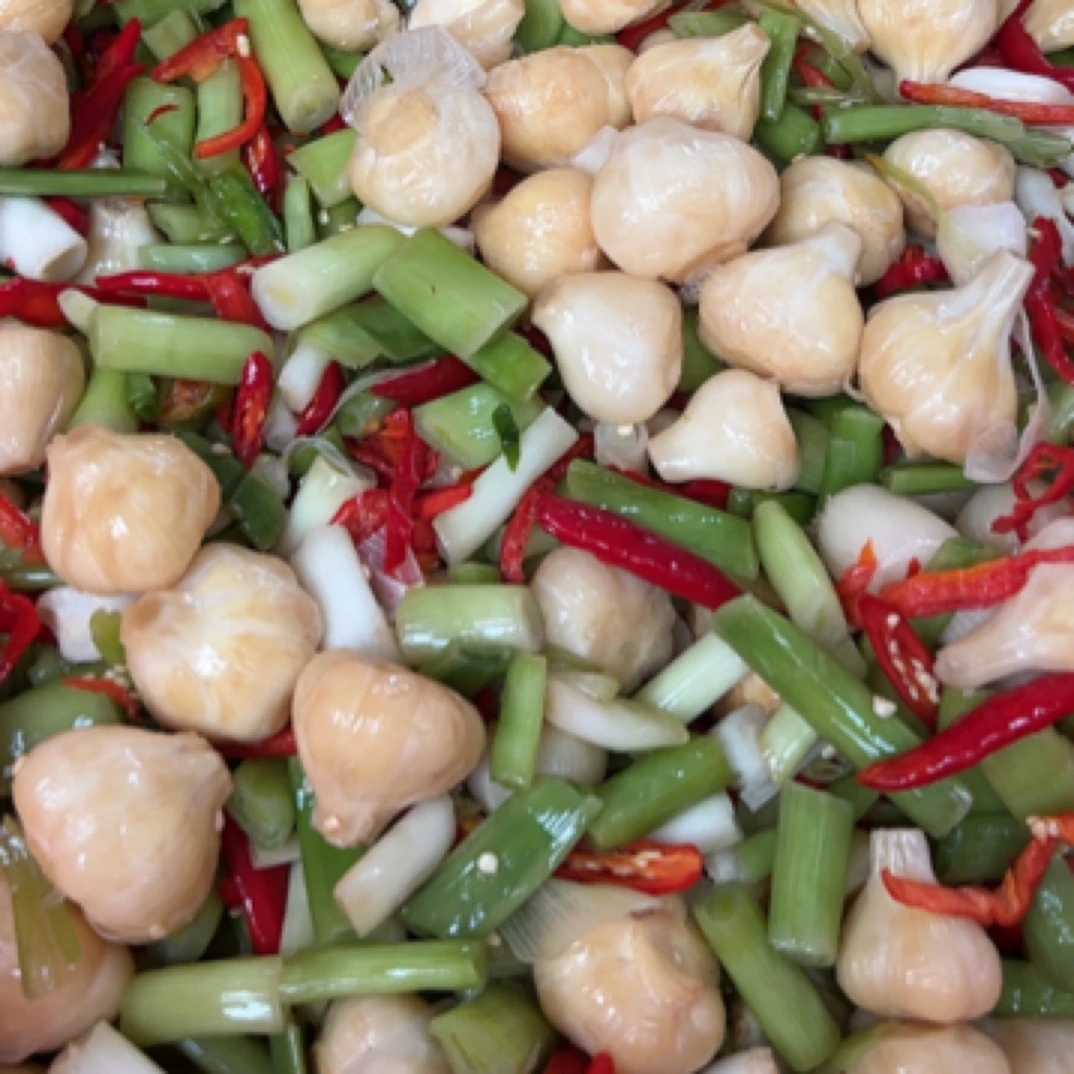 安徽六安农家腌制蒜杆蒜苔蒜头咸菜地道土特产下饭菜