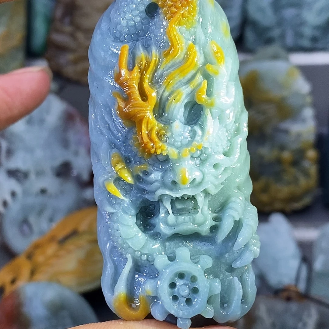 定制翡翠未镶嵌龙牌