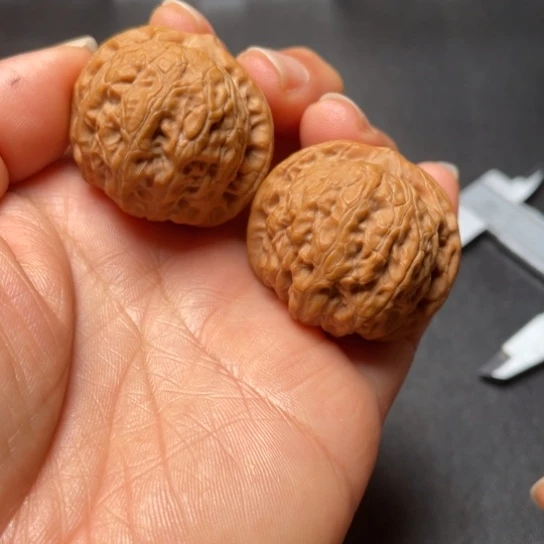 【闪购商品】把件文玩核桃乾隆磨………