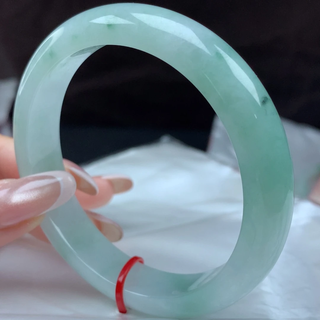 翡翠手镯未镶嵌96170，