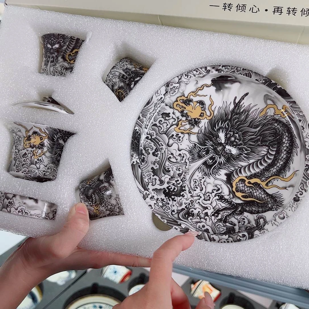 盖碗很漂亮，我很喜欢