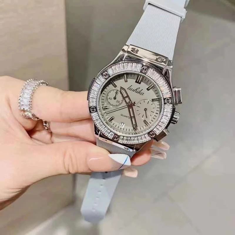 奶奶灰多功能计时功能简约硅胶石英防水女士腕表110-C